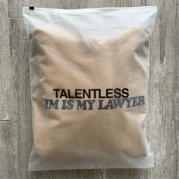 π₯π₯TALENTLESS - KIM IS MY LAWYER HOODIEπ₯π₯ - Picture 5 of 5